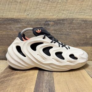 Adidas adiFOM Q Yeezy Cream Athletic Running Sneakers Size 8.5 Men